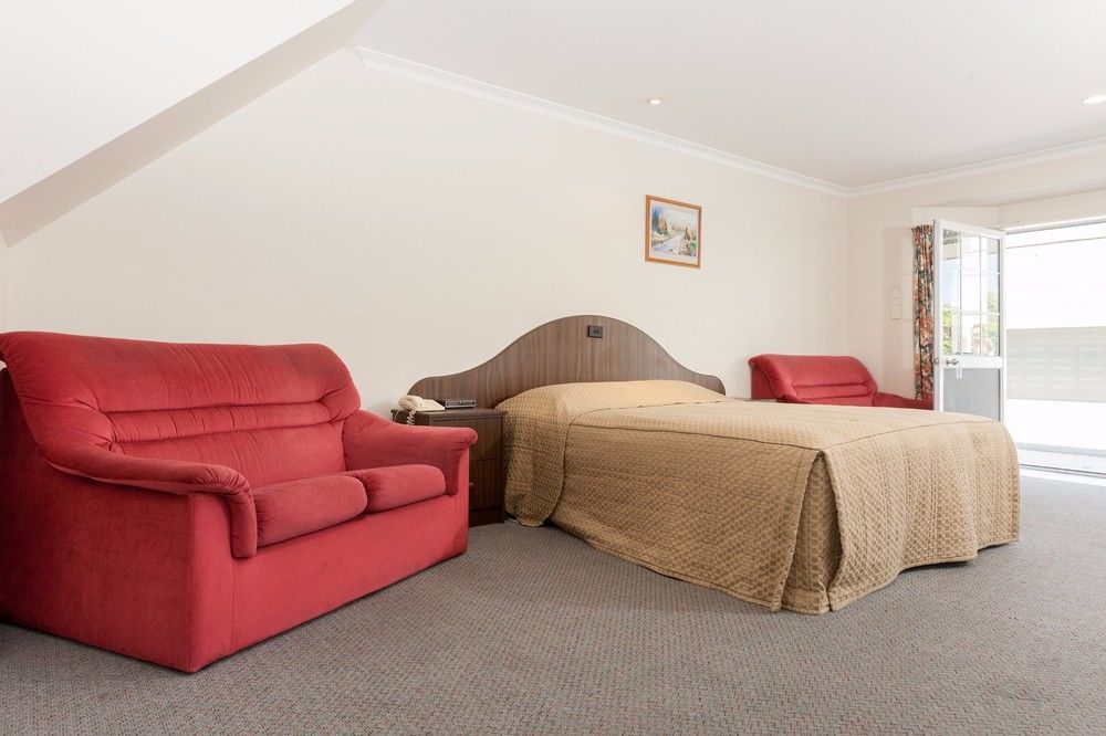 Admirals Motor 4*