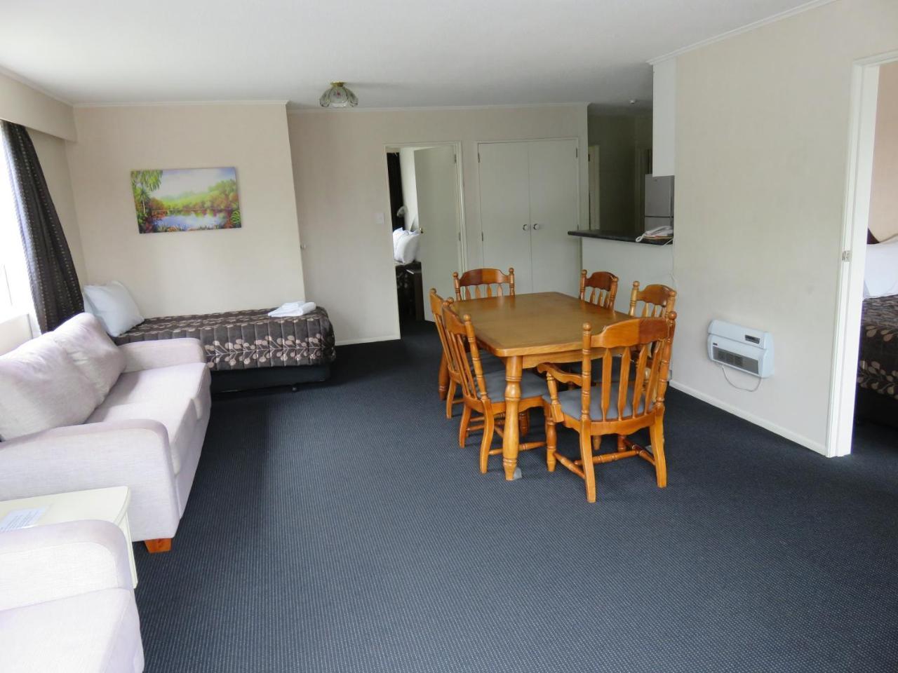 Admirals Motor 4* Blenheim