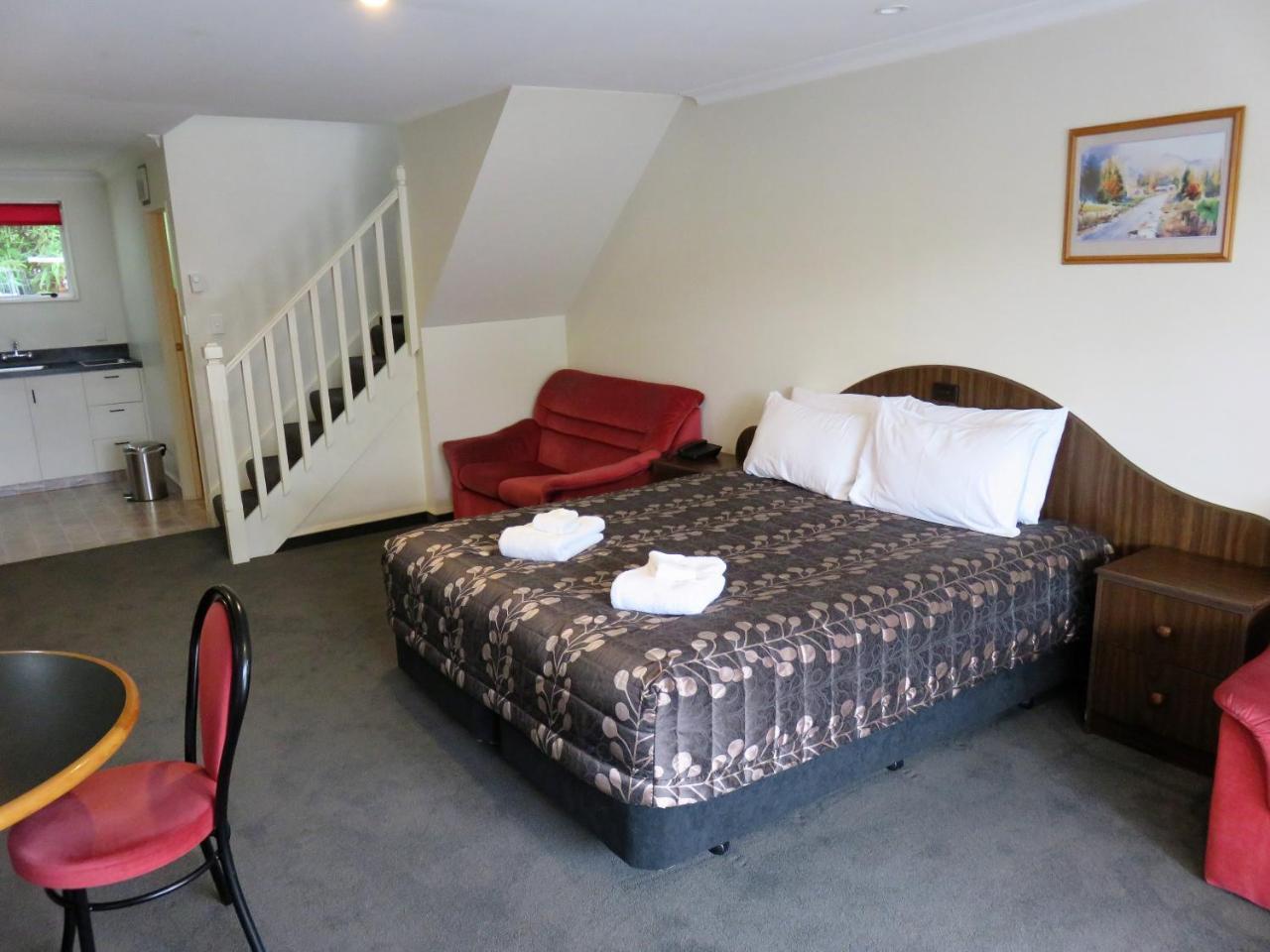 Motel Admirals Motor