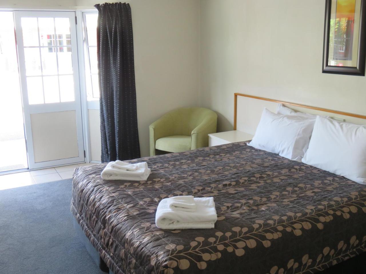 Admirals Motor 4* Blenheim