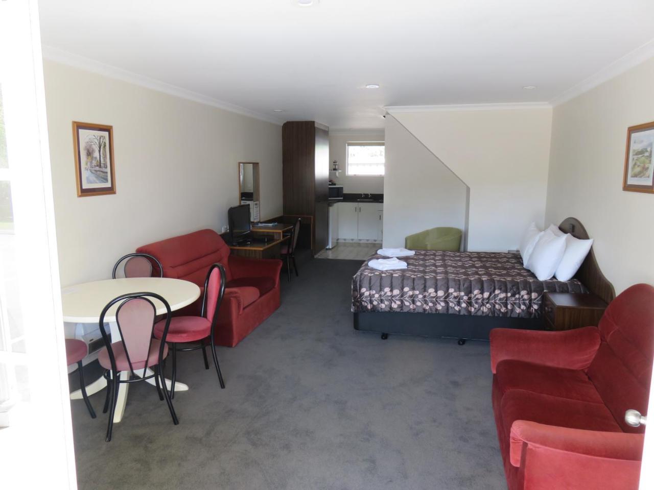 Admirals Motor 4*